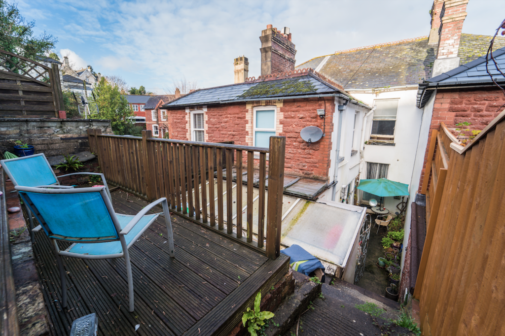 Walnut Road, Chelston, Torquay TQ2 3 bed terraced house for sale £320,000