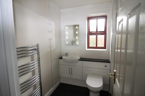2 bedroom flat to rent, Swan Court St Leonards