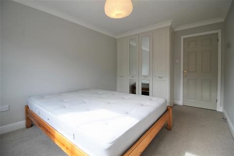 2 bedroom flat to rent, Swan Court St Leonards