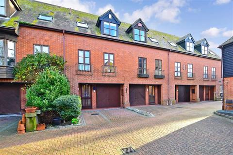 7 Claridge Mews, Hythe, CT21 5BQ