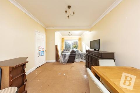 6 Benets Road, Hornchurch, RM11 3PS