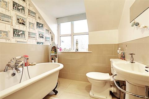 5 Nettleton Garth, Burstwick, Hull, HU12 9DY