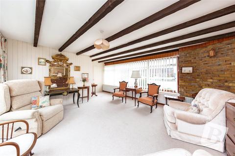 12 Flowerhill Way, Istead Rise, Gravesend, DA13 9DG
