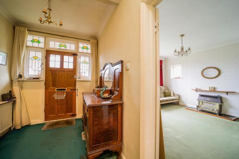 15 Bakewell Way, New Malden, KT3 3UY