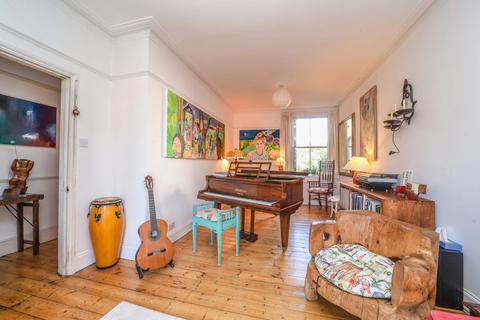 16 Montem Road, New Malden, KT3 3QW