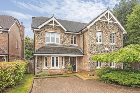 48 Gaviots Way, Gerrards Cross, SL9 7DX