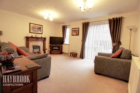 15 Burncross Drive, Chapeltown, Sheffield, S35 1DJ