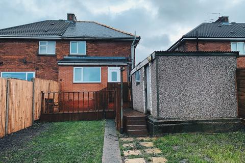 3 bedroom semi-detached house to rent, Thorntree Road, Thorpe Hesley, Rotherham S61