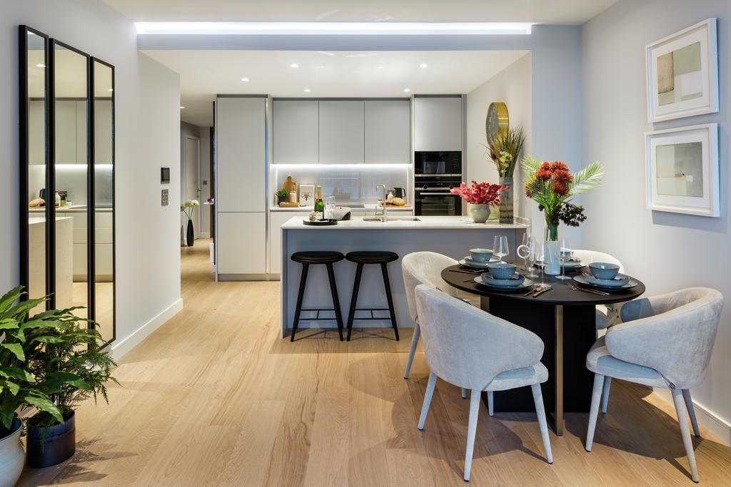 Vb1607904 27770 ab south quay plaza 1502 03.jpg