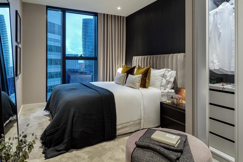 Vb1607914 27770 ab south quay plaza 1502 13.jpg