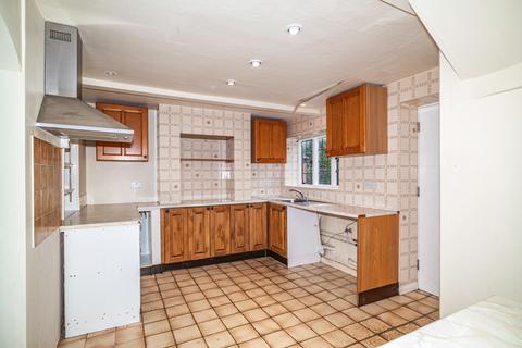 Apple Tree Cottage Pangbourne Road, Upper Basildon, Reading, RG8 8LN
