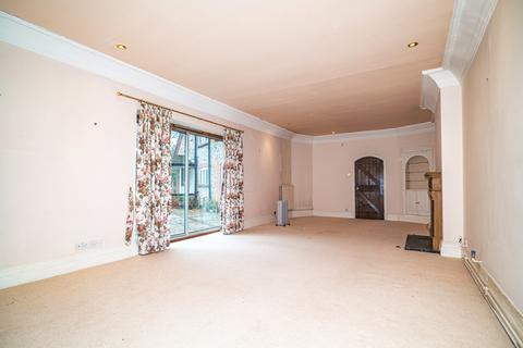 Apple Tree Cottage Pangbourne Road, Upper Basildon, Reading, RG8 8LN