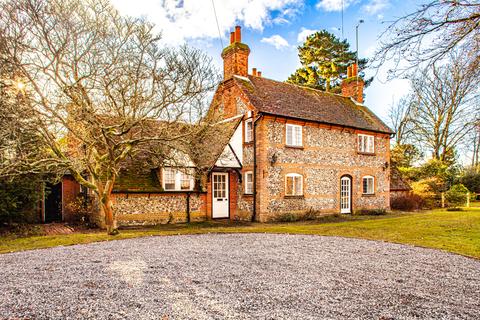 Apple Tree Cottage Pangbourne Road, Upper Basildon, Reading, RG8 8LN