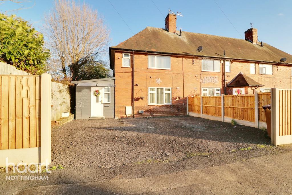 Denewood Crescent, Nottingham 3 bed semidetached house £150,000