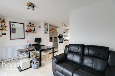 71 Corn Way, London, E11 4YE