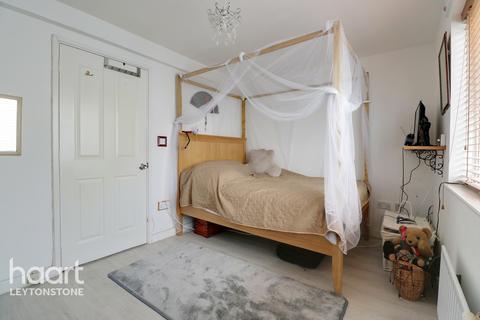 71 Corn Way, London, E11 4YE
