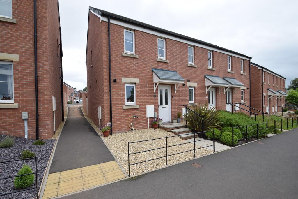 36 Bryn Stradling, Parc Derwen... 2 bed end of terrace house £165,000