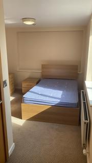 1 bedroom in a flat share to rent, Westgate Street, Gloucester