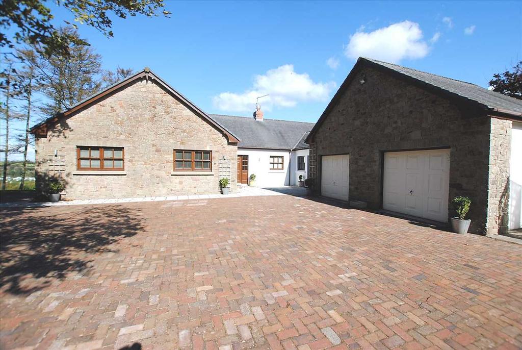 Tradewinds, Sandyhill Road, Saundersfoot 4 bed property £850,000