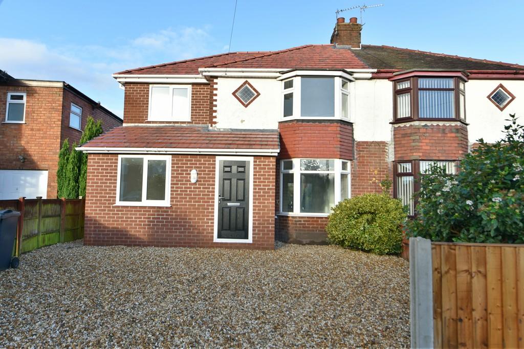 Ryburn Road, Ormskirk 4 bed semidetached house £1,100 pcm (£254 pw)