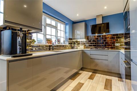 Weavers Cottage, 24 Stoneham Street, Coggeshall, Colchester, CO6 1TT