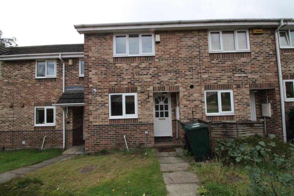 Greenfields, Heckmondwike, West... 2 bed townhouse £725 pcm (£167 pw)