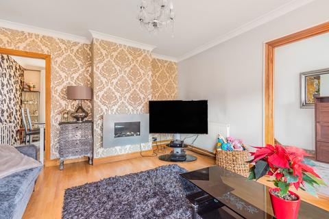 118 Fairmead Crescent, Edgware, HA8 8YP