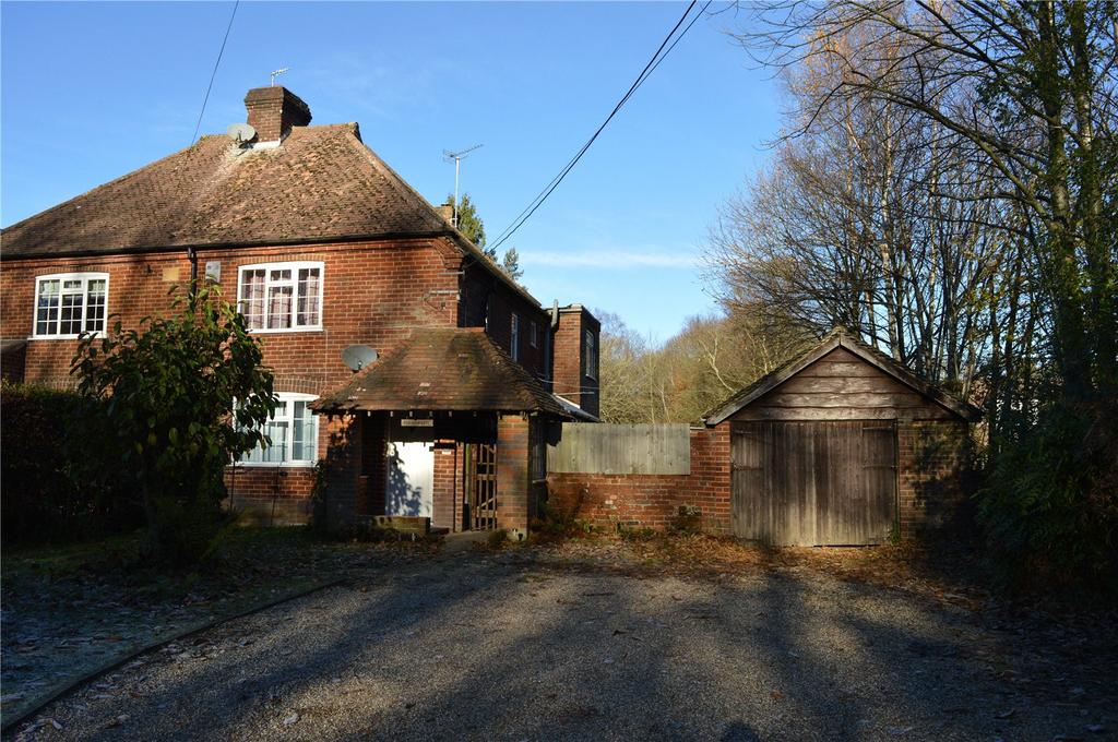 Canterbury Road, Challock, Ashford, Kent, TN25 3 bed semidetached