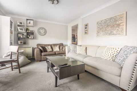 18 Carters Close, Worcester Park, KT4 8QF