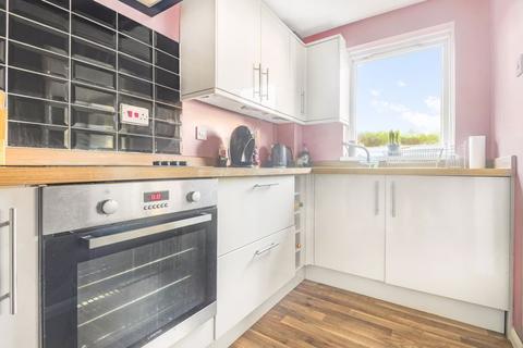 18 Carters Close, Worcester Park, KT4 8QF