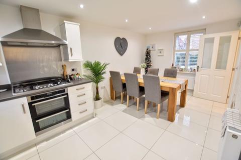 1 Butterfly Close, Buckingham, MK18 7RU
