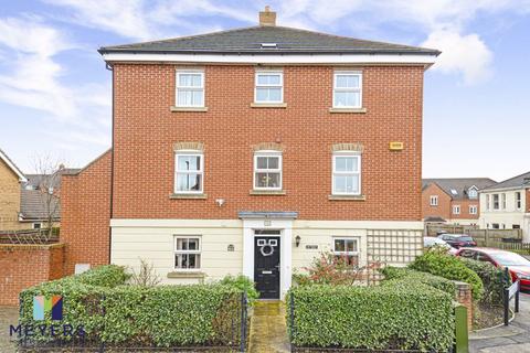 3 bedroom end of terrace house for sale, 18 Wilkins Gardens, Charminster, BH8