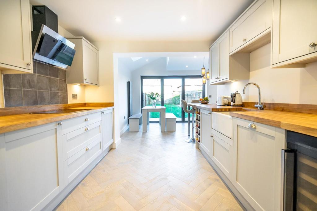 Anthea Drive, Huntington, York 4 bed semidetached house £350,000