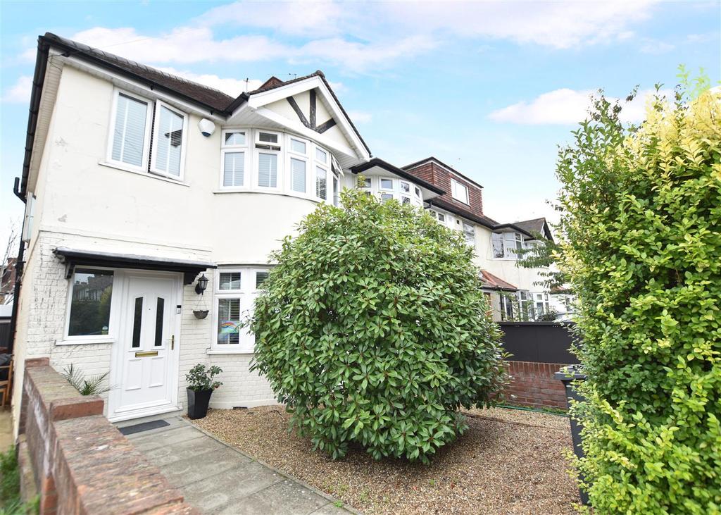 Clayton Road, Isleworth 3 bed end of terrace house £599,950