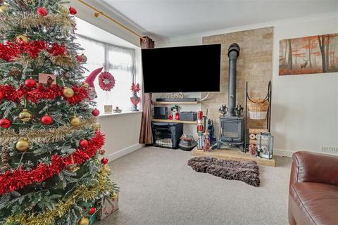 7 Avon Close, Rochford, SS4 3AB