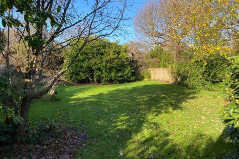 16 Meads Road, Bexhill-on-sea, TN39 4SY