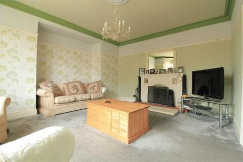 16 Meads Road, Bexhill-on-sea, TN39 4SY