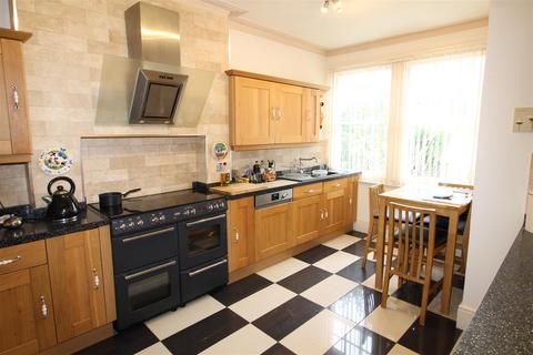 16 Meads Road, Bexhill-on-sea, TN39 4SY