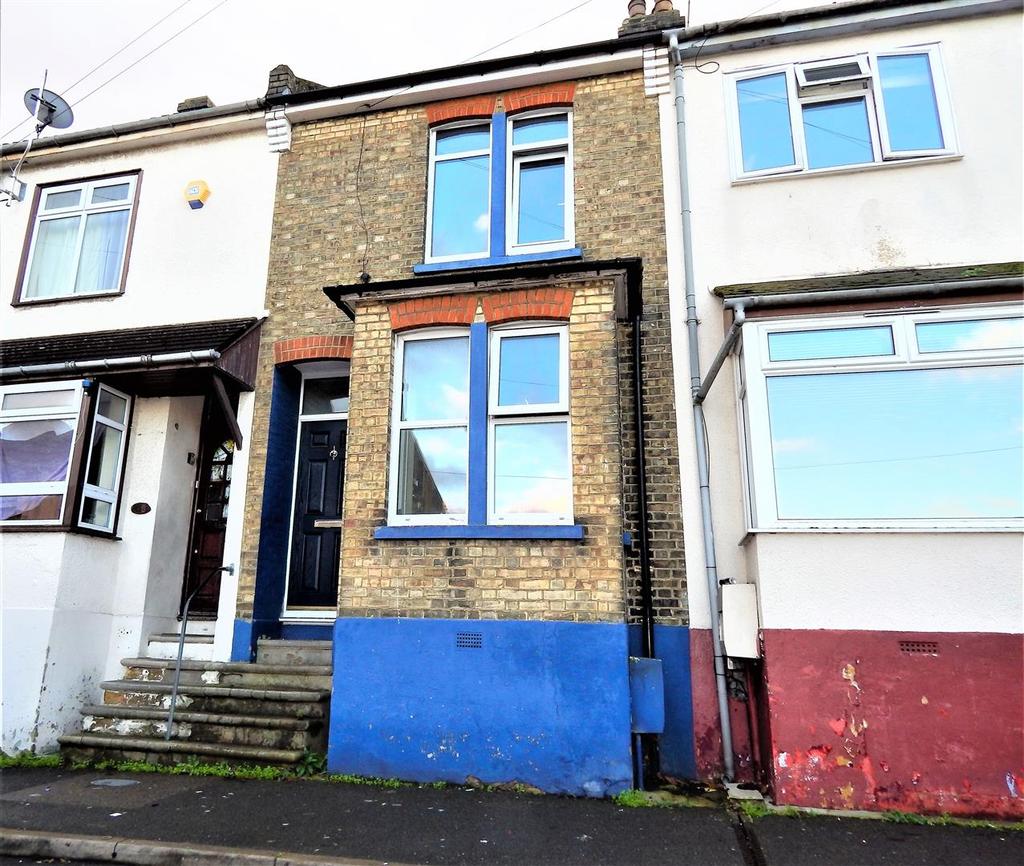 Glencoe Road, Chatham 3 bed terraced house £160,000