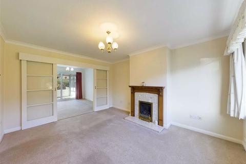 25 Drayton Close, Swindon Village, Cheltenham, GL51 9QB