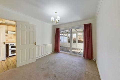 25 Drayton Close, Swindon Village, Cheltenham, GL51 9QB