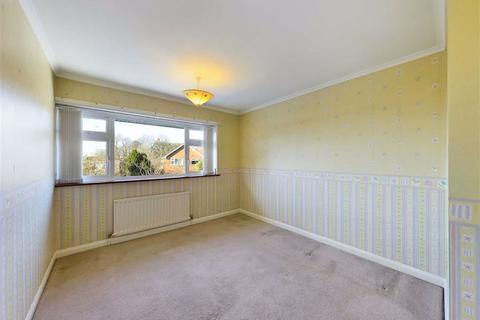 25 Drayton Close, Swindon Village, Cheltenham, GL51 9QB