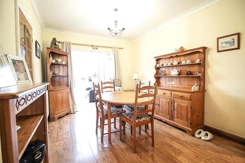 11 Cedar Park Road, Redditch, B97 6HP