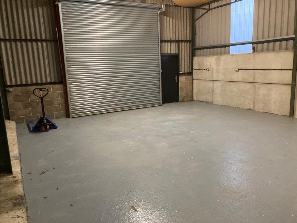 Storage area 80m2