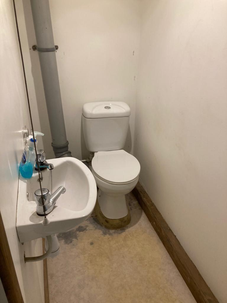 Communal W/C (shared