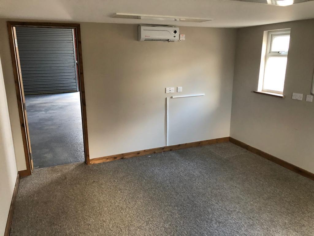 Office area (20m2)