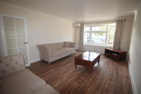 14 Lampits Hill, Corringham, Stanford-le-hope, SS17 9AN
