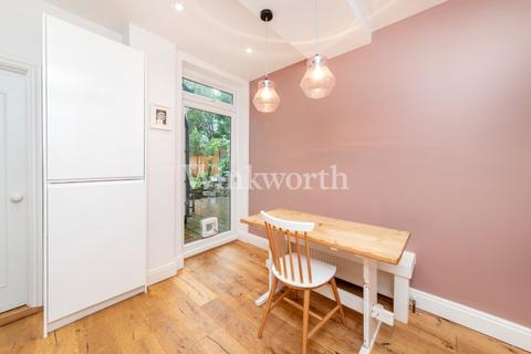 69a Grovelands Road, London, N13 4RJ
