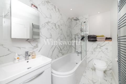 69a Grovelands Road, London, N13 4RJ