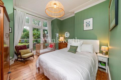 69a Grovelands Road, London, N13 4RJ